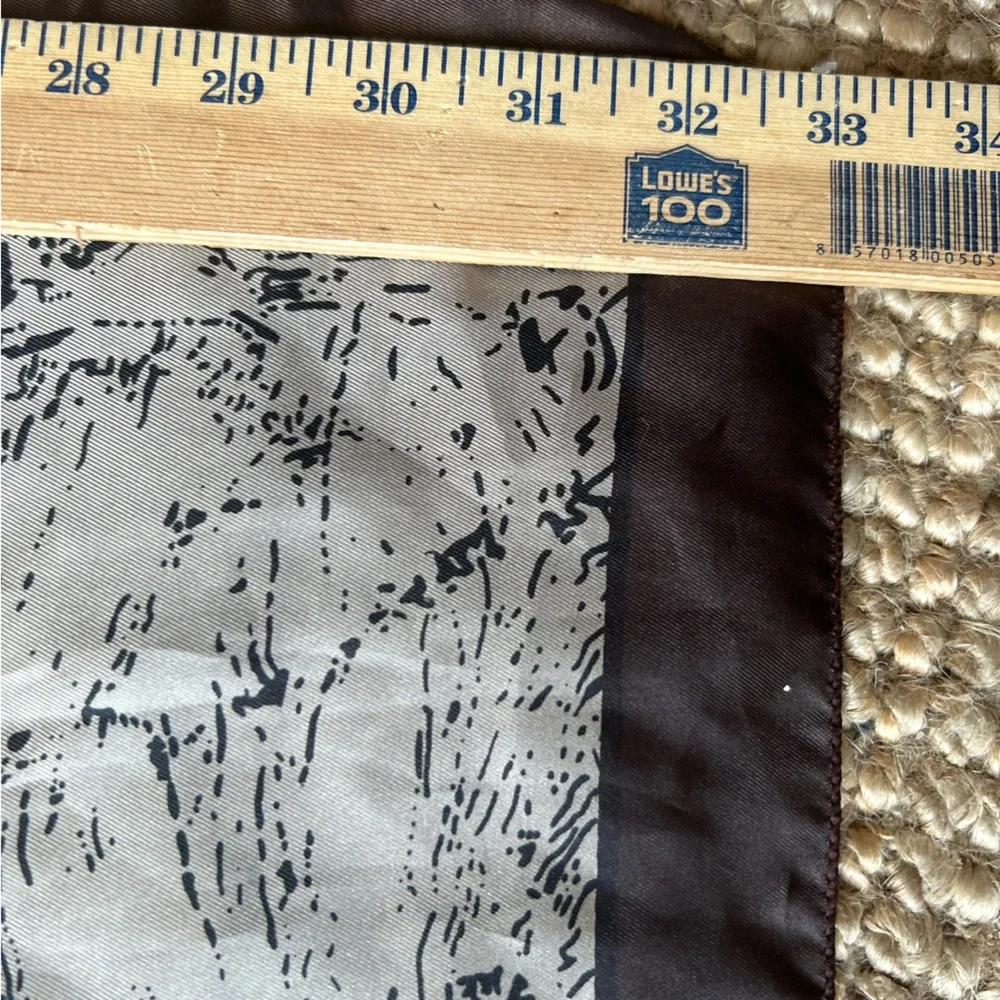 ✌️4/$20✌️ Picasso print scarf - Picture 3 of 8